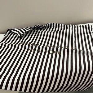 Henri Bendel Dustbag